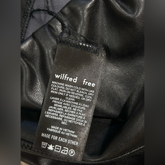 Wilfred Free Aritzia Daria Faux Leather Leggings Pants Vegan Black - Picture 6 of 8